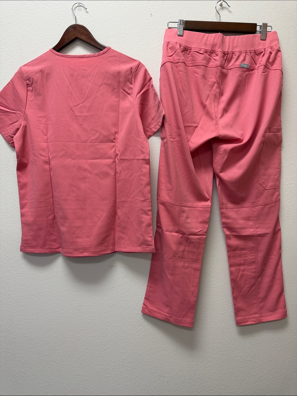 Figs Women's Straight Leg Scrub Set in Rose Pink - Picture 8 of 13